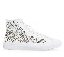 Laden Sie das Bild in den Galerie-Viewer, VANS | SK8-HI DECON (CUTOUT)| LEAVES/WHITE
