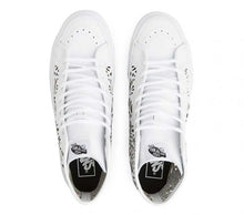 Laden Sie das Bild in den Galerie-Viewer, VANS | SK8-HI DECON (CUTOUT)| LEAVES/WHITE
